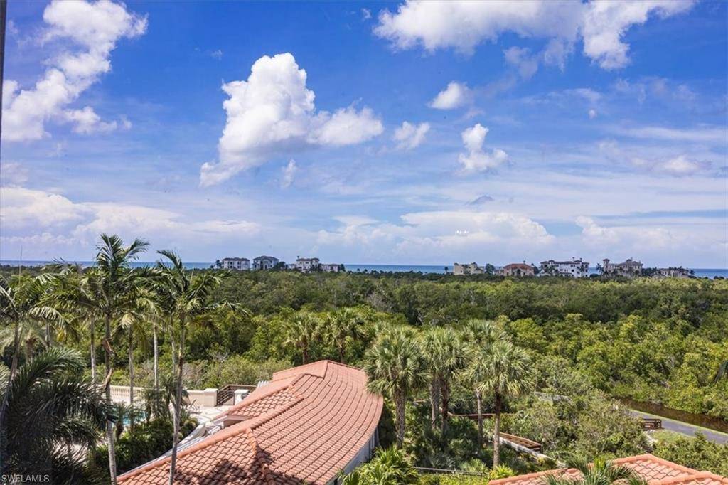 Naples, FL 34108,7575 Pelican Bay BLVD #403