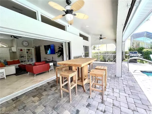 Naples, FL 34104,121 Lambton LN