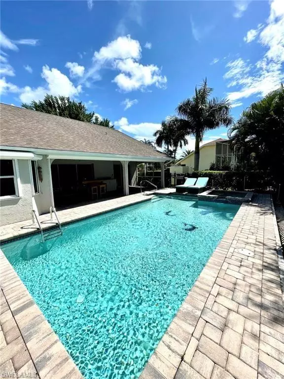 Naples, FL 34104,121 Lambton LN