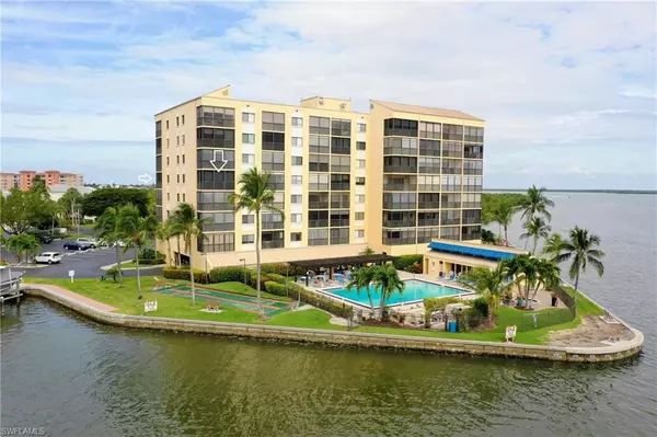 400 Lenell RD #701, Fort Myers Beach, FL 33931