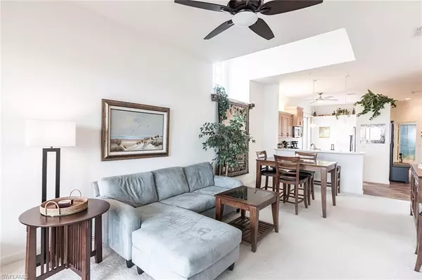 Estero, FL 33928,8598 Via Lungomare CIR #306