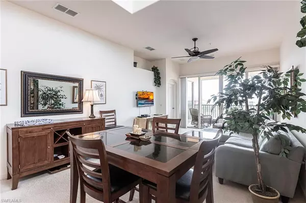 Estero, FL 33928,8598 Via Lungomare CIR #306