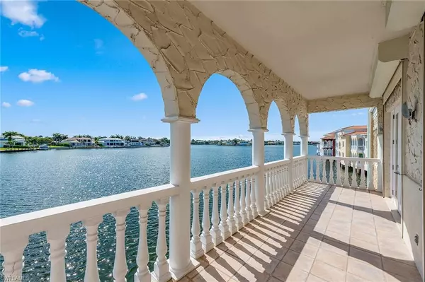 4000 Gulf Shore BLVD N #2100, Naples, FL 34103