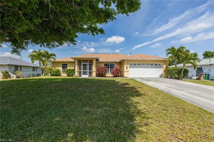 601 SE 3rd ST, Cape Coral, FL 33990