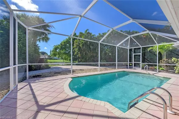 Naples, FL 34104,300 Wentworth CT