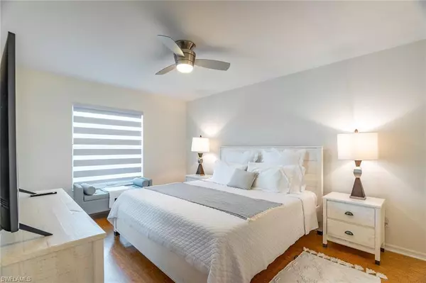Naples, FL 34108,815 Gulf Pavilion DR #203