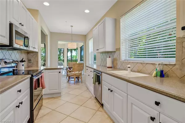 Naples, FL 34114,3960 Deer Crossing CT #6-204