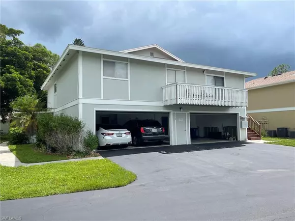 3358 Royal Canadian TRCE #3, Fort Myers, FL 33907