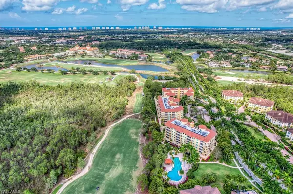 Naples, FL 34109,2748 Tiburon BLVD E #C-301