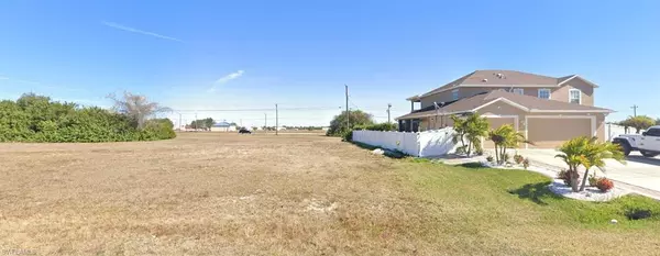 Cape Coral, FL 33909,647 NE 7th PL