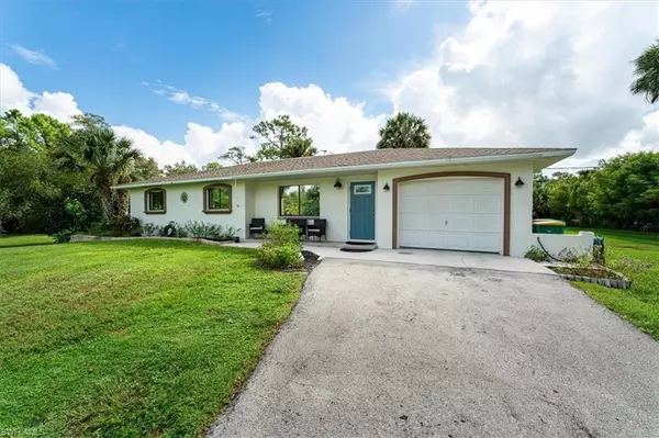 710 7th ST NW, Naples, FL 34120