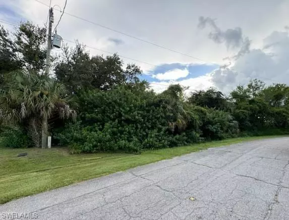 Labelle, FL 33935,2033 Inglewood CIR