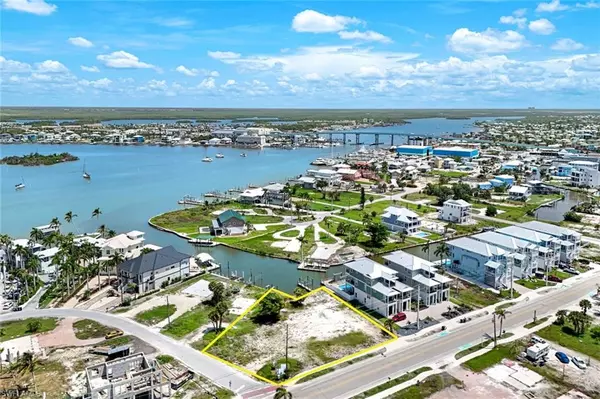 Fort Myers Beach, FL 33931,601 Estero BLVD