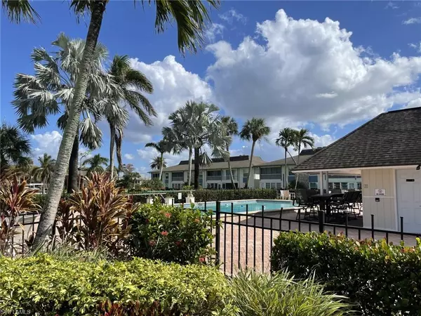 Naples, FL 34112,325 Charlemagne BLVD #B208