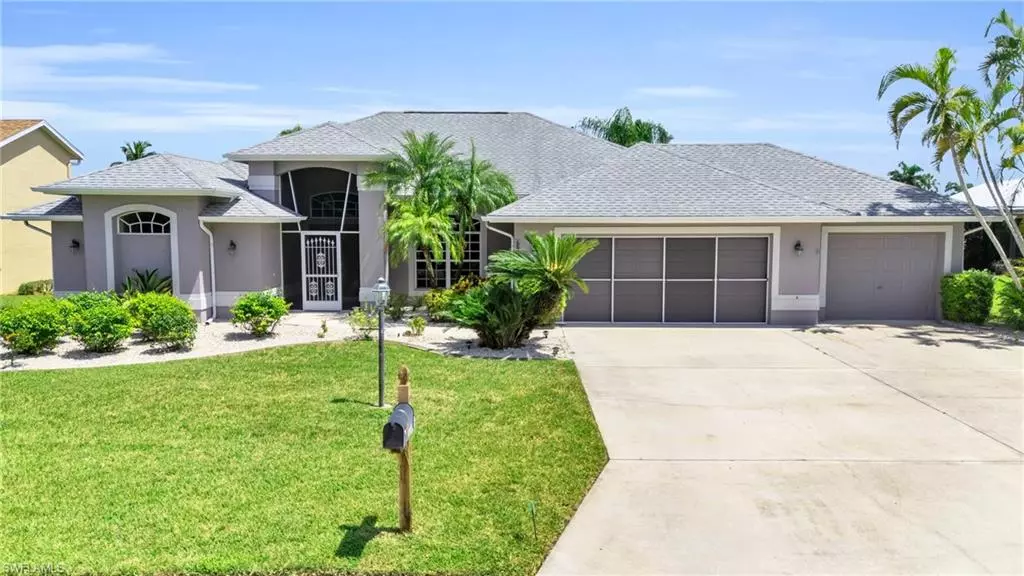 6950 Julie Ann CT, Fort Myers, FL 33919