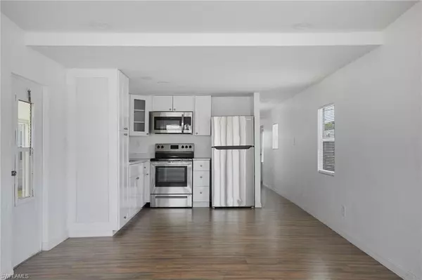 Fort Myers, FL 33905,5558 Palm Beach BLVD #214