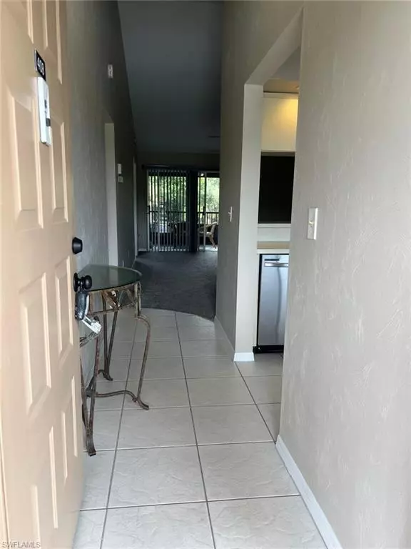 Fort Myers, FL 33912,13076 Cross Creek CT #408