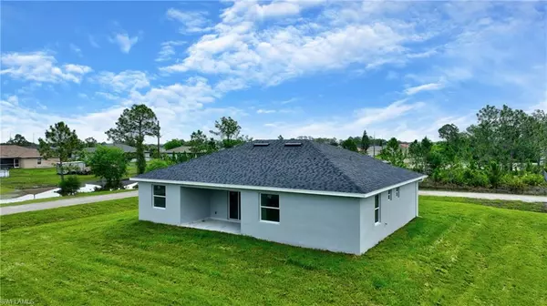 Lehigh Acres, FL 33971,1905 Charles AVE N