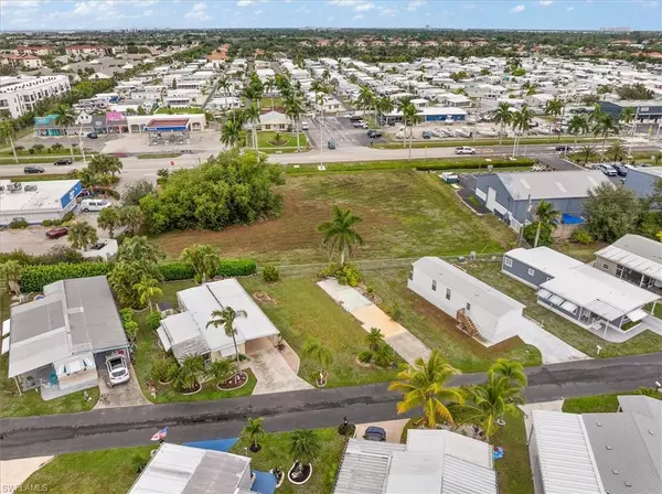 Fort Myers, FL 33908,158 Adrienne DR