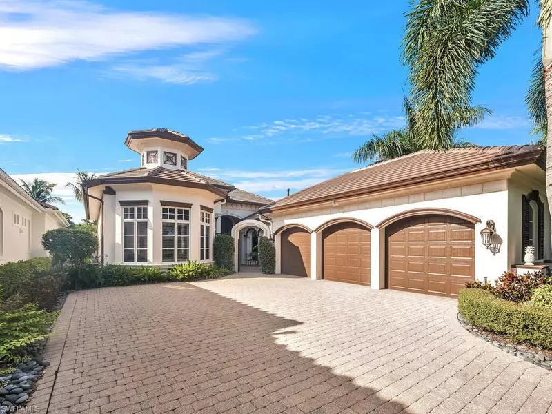 10630 Via Milano DR, Miromar Lakes, FL 33913