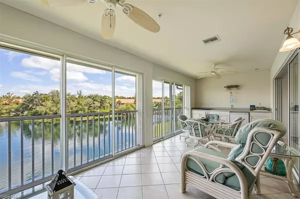 Naples, FL 34114,6820 Beach Resort DR #2