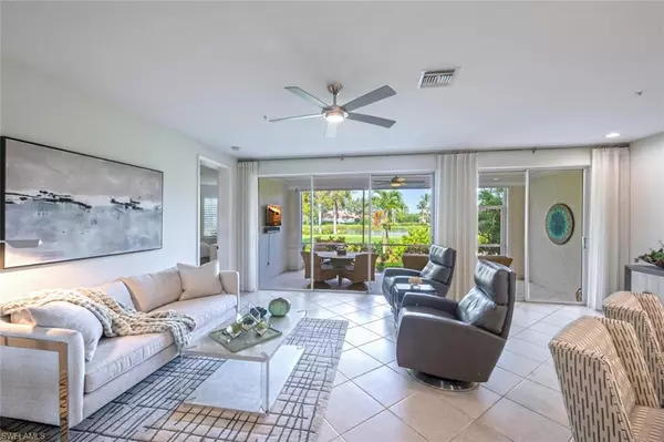 Naples, FL 34112,5015 Marina Cove DR #102