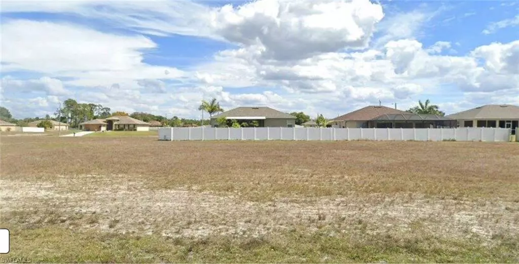 Cape Coral, FL 33909,3211 NE 13th CT