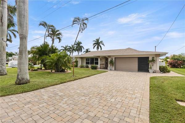 134 SW 57th TER, Cape Coral, FL 33914