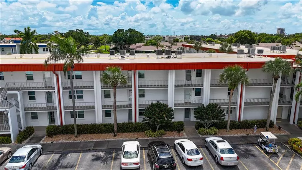 1700 Pine Valley DR #308, Fort Myers, FL 33907