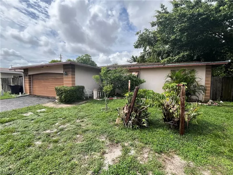 3521 NW 25th ST, Lauderdale Lakes, FL 33311