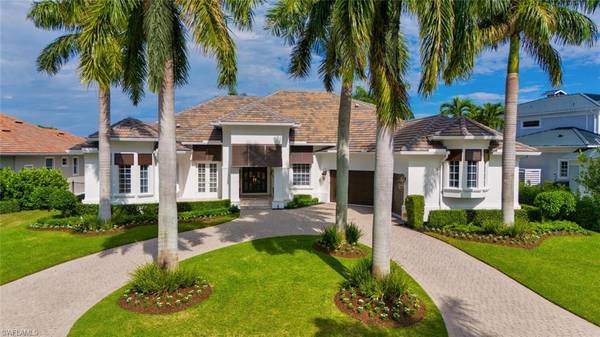 255 Mermaids Bight, Naples, FL 34103