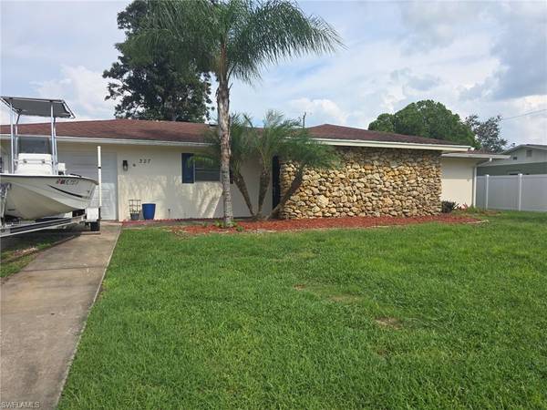 327 Allenwood AVE, Lehigh Acres, FL 33936