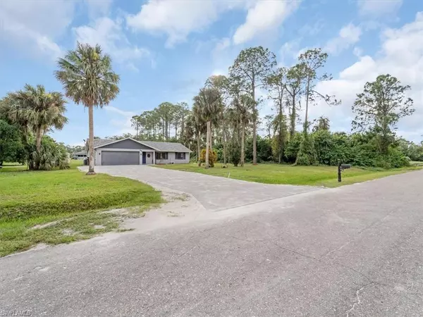 Lehigh Acres, FL 33972,406 FIFTH AVE E