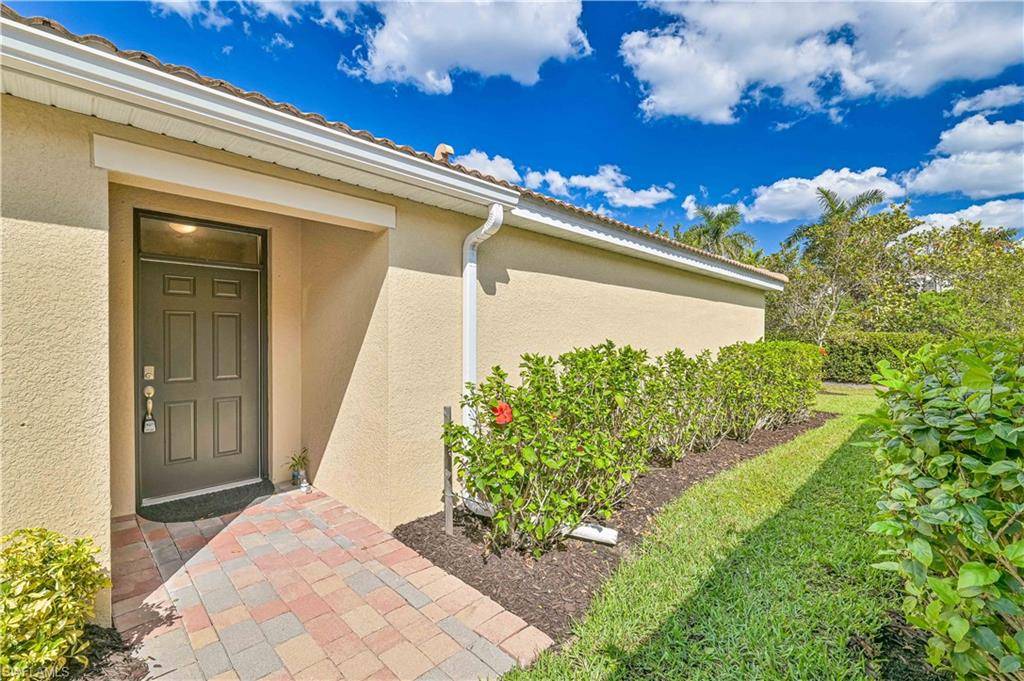 Fort Myers, FL 33916,4346 Dutchess Park RD