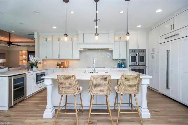 Sanibel, FL 33957,5071 Joewood DR