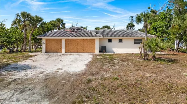 Sanibel, FL 33957,3898 W Gulf DR