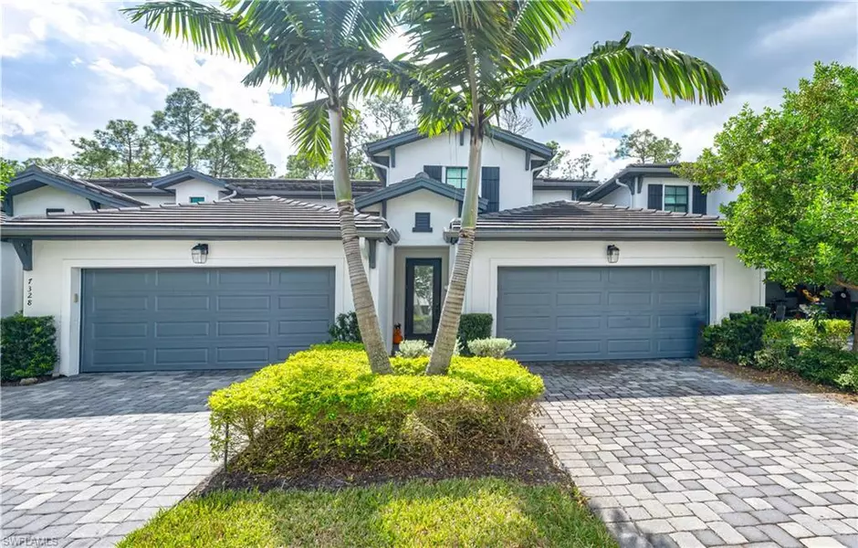 7324 Rockefeller DR, Naples, FL 34119