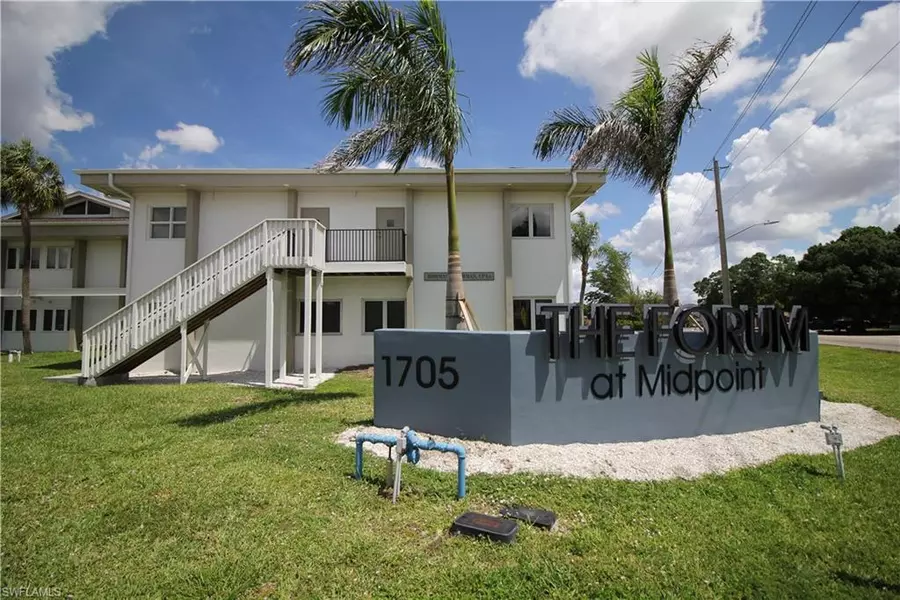 1705 Colonial BLVD #D2, Fort Myers, FL 33907