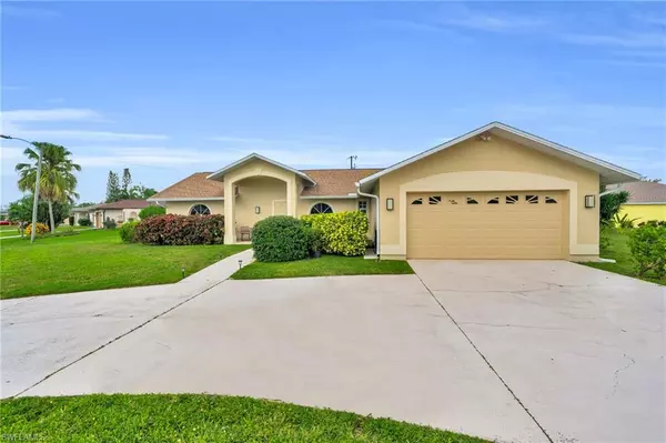 Cape Coral, FL 33904,1004 SE 42nd LN