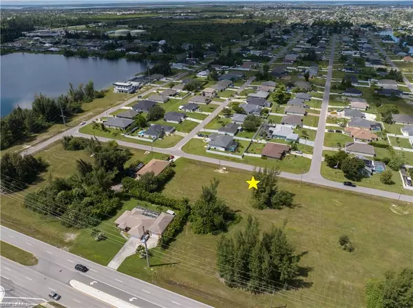 Cape Coral, FL 33991,307 SW 16th PL