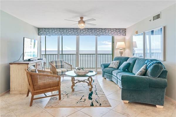 4651 Gulf Shore BLVD N #1202, Naples, FL 34103