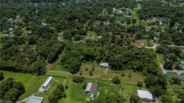 Labelle, FL 33935,801 Ross RD