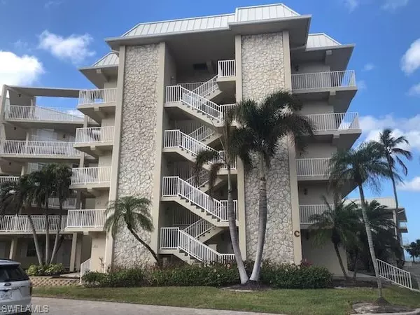 Naples, FL 34103,2875 Gulf Shore BLVD N #205