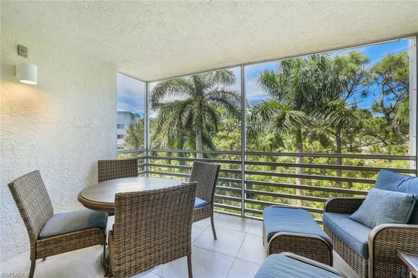 Naples, FL 34110,285 Naples Cove DR #1504