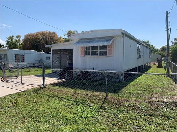 259 San Diego ST, North Fort Myers, FL 33903