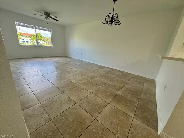 Naples, FL 34119,8304 Key Royal CIR #1722