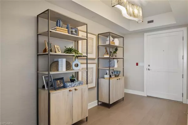 Fort Myers Beach, FL 33931,4142 Bay Beach LN #905