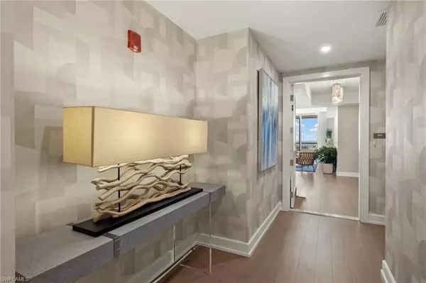 Fort Myers Beach, FL 33931,4142 Bay Beach LN #905