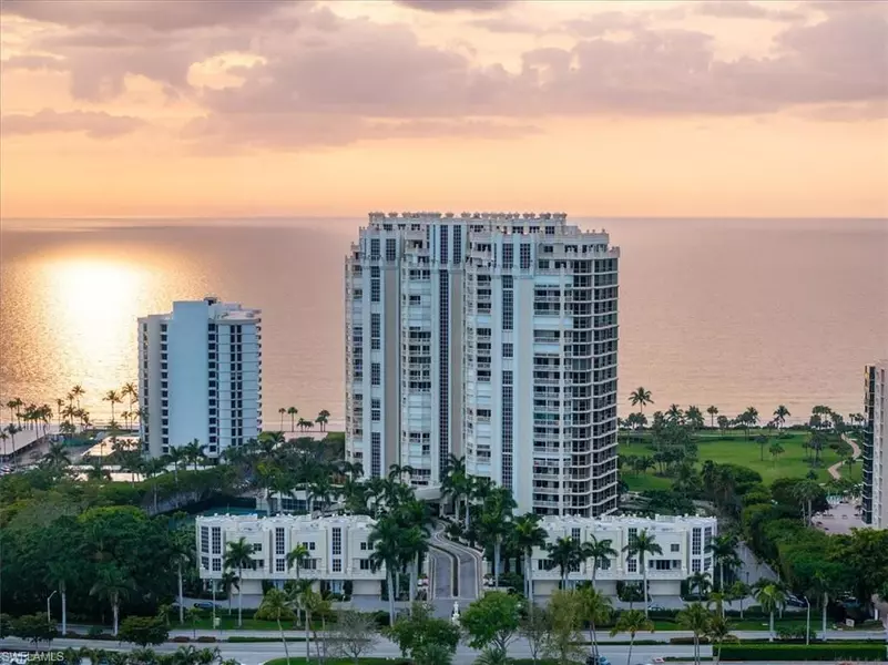 4021 Gulf Shore BLVD N #506, Naples, FL 34103