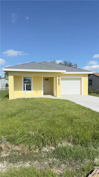 3433 Jeffcott ST, Fort Myers, FL 33916